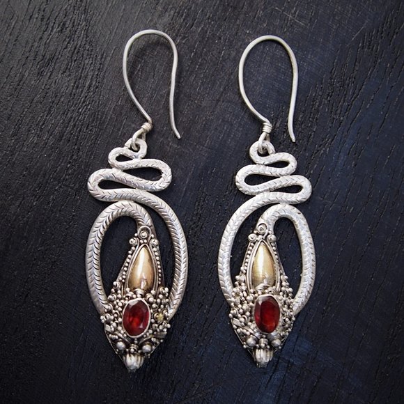 Vintage Jewelry - VTG Bali SILVER Garnet GP Accent Snake Earrings